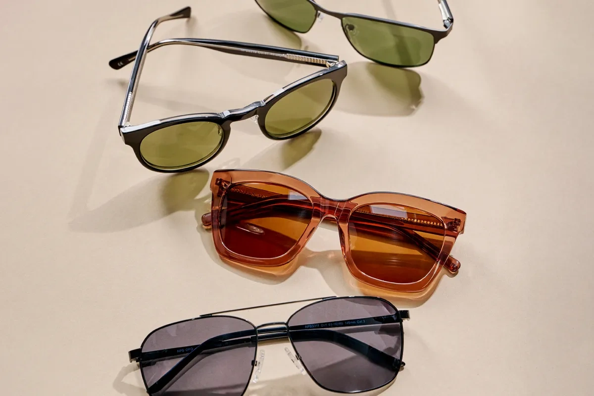 Solglasögon i acetat och metall från NPS