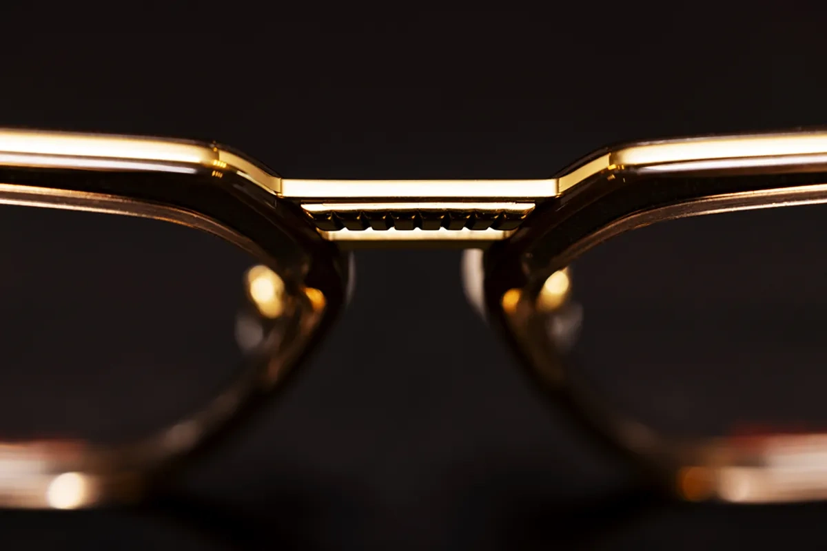 A extreme close up of the eyewear model Cassiopeja from Studio Eyewear