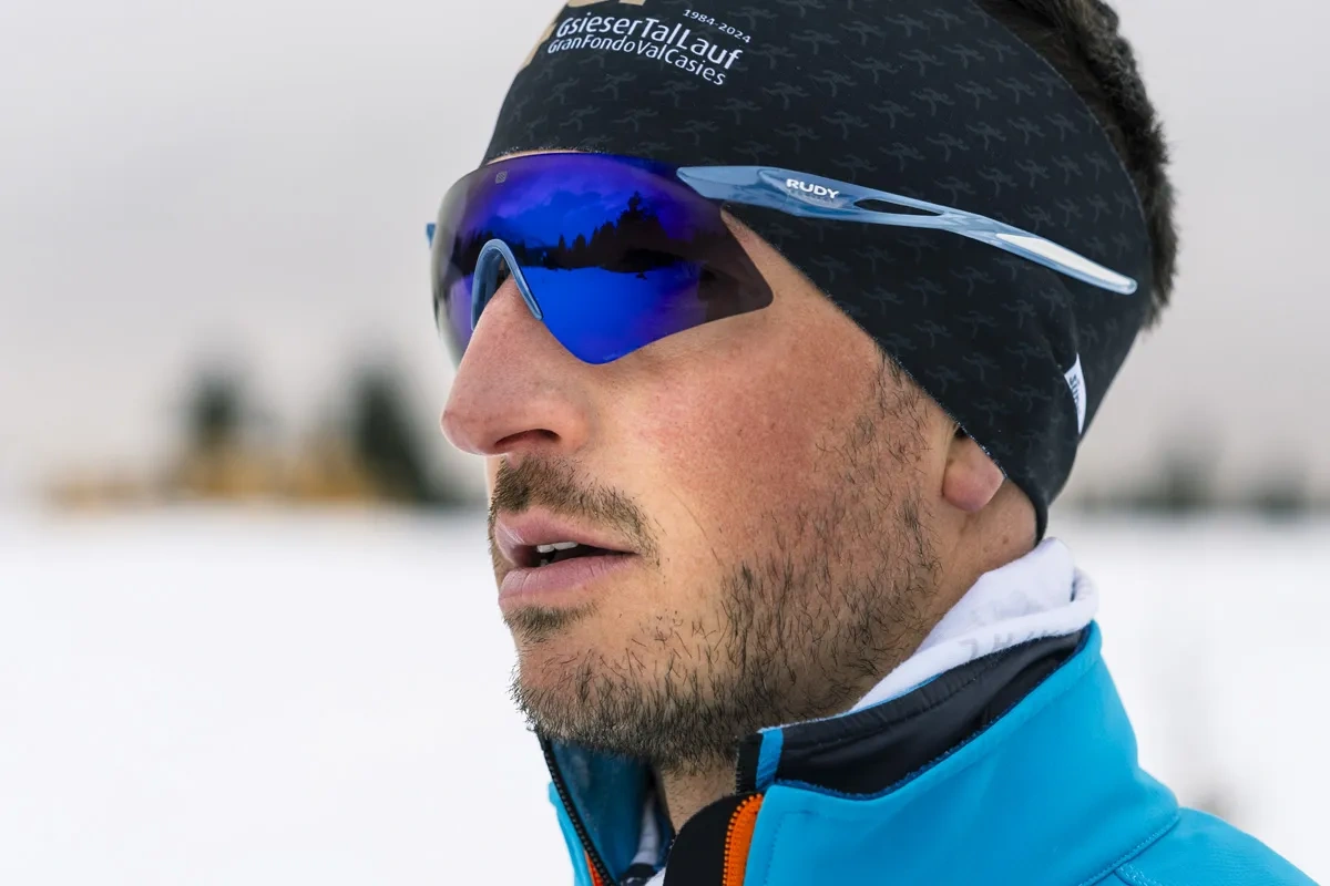 Sportbåge från Rudy Project, vintersportare med Astral Sphere blå